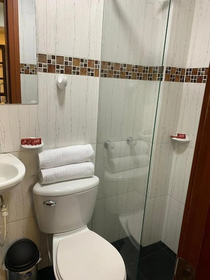 Apartasuites Bogota 53 Cerca Al Aeropuerto 01