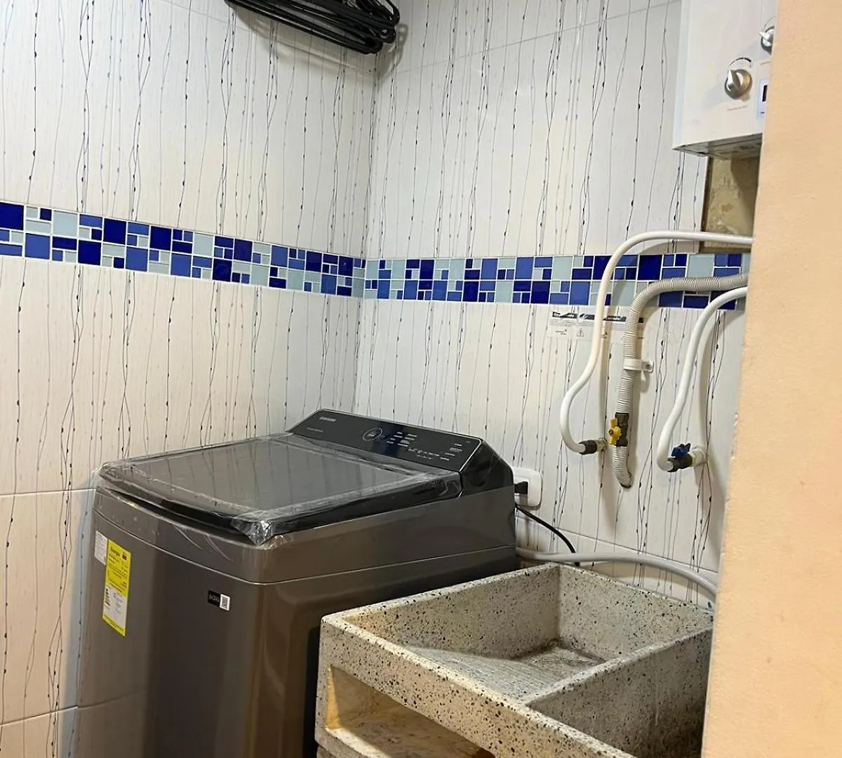 Apartasuites Bogota 53 Cerca Al Aeropuerto 01 Διαμέρισμα